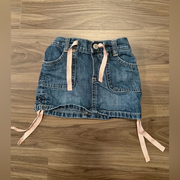Old Navy Y2K Baby Girl Blue Denim Skirt with Pink Accents ties size 18-24M - Picture 3 of 5